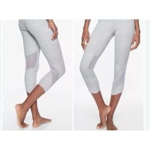 Athleta Gray High Rise Leggings Sz L Mesh Capri Yoga Fitness Running Pants